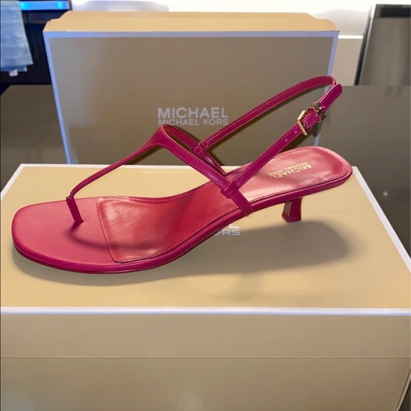 NWT MICHAEL Michael Kors Tasha T Strap Sandals - Picture 5 of 12